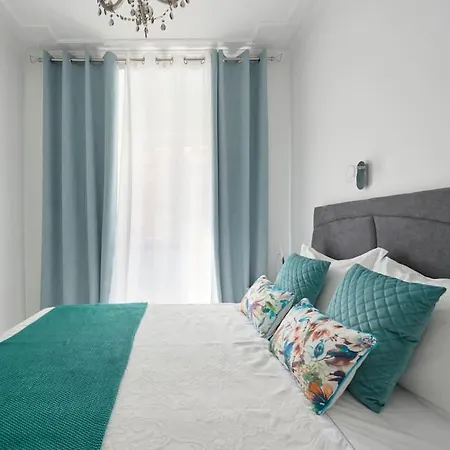 Bright Modern In Center With Ac * Лиссабон