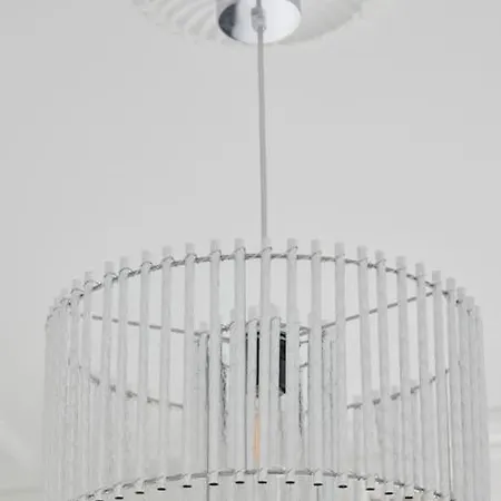 Bright Modern In Center With Ac