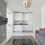 Bright Modern In Center With Ac شقة